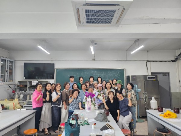 250701_25완강기념-효천발효대학ㅡ♥효천애♥발효식품연구회-2025년 정기행사겸 _이공대에서 완강기념250701_-70495940754.jpg